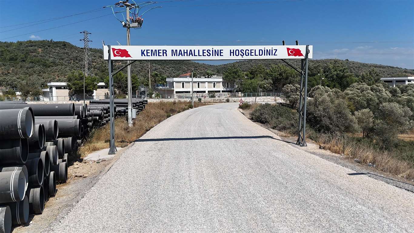       Muğla Büyükşehir'den Kemer ve Tepecik Mahallelerine yol yatırımı haberi