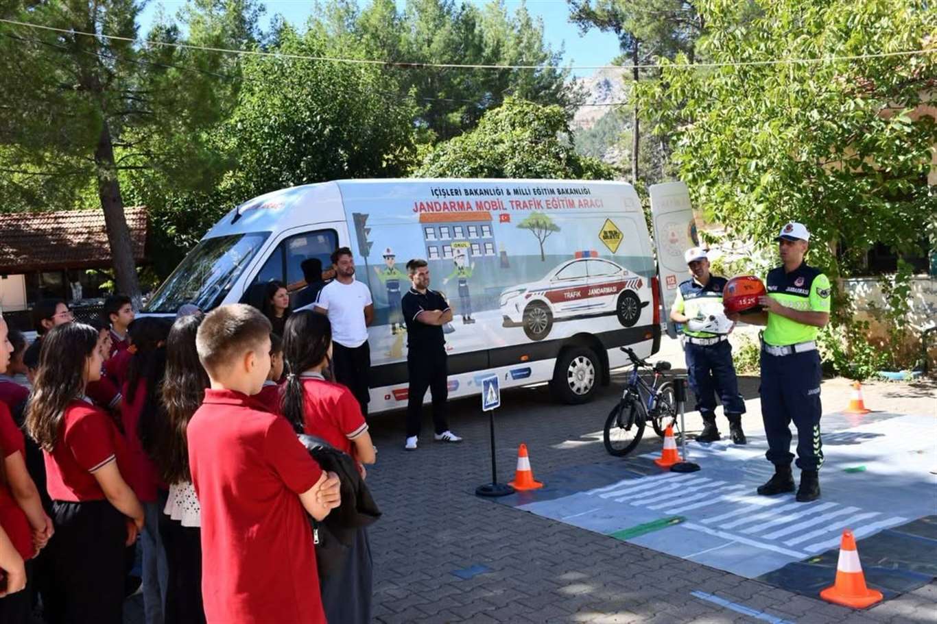 Köyceğiz’de öğrencilere trafik eğitimi verildi haberi