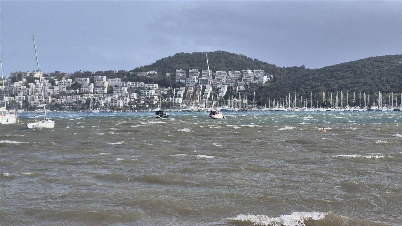 Bodrum'u kuvvetli fırtına vurdu haberi