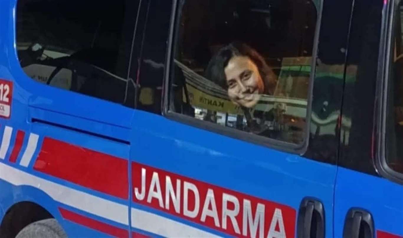 Esra Işık'ın tutuklanmasına tepki yağdı haberi