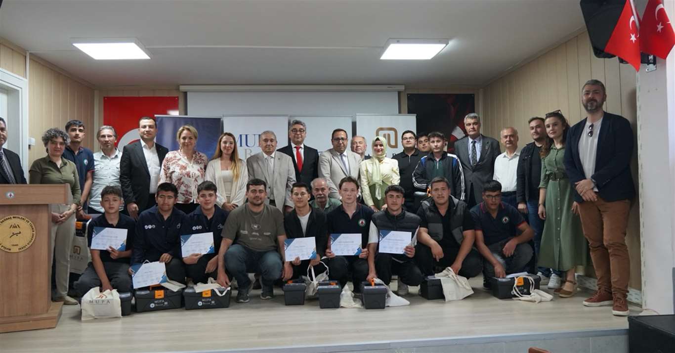 Lise öğrencileri MUSKİ sınıfı eğitiminin ilk etabını tamamladı haberi