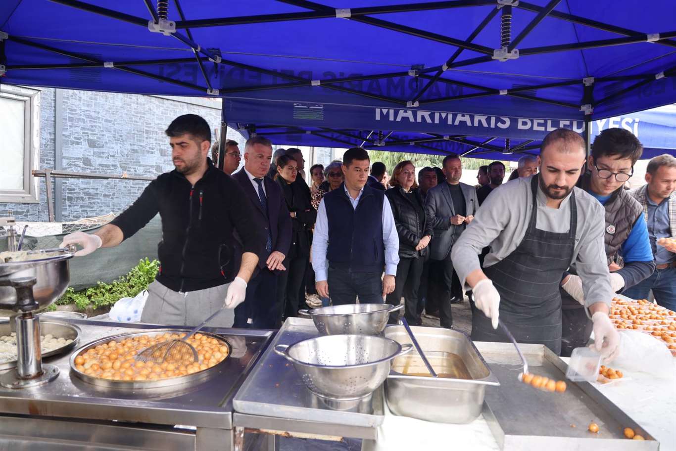 6 Şubat depremlerinde hayatını kaybedenler Marmaris'te anıldı haberi