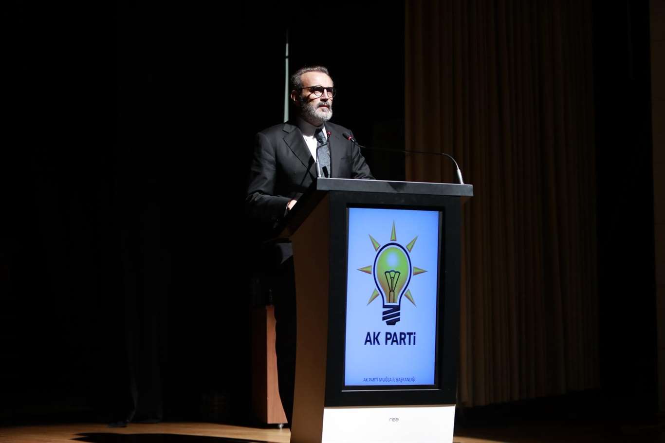 Mahir Ünal: 