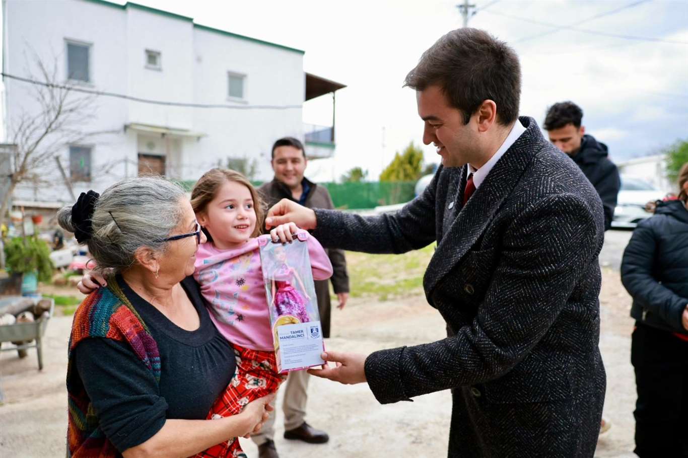             Mandalinci saha ziyaretlerine Mazı ve Yeniköy'le devam etti haberi