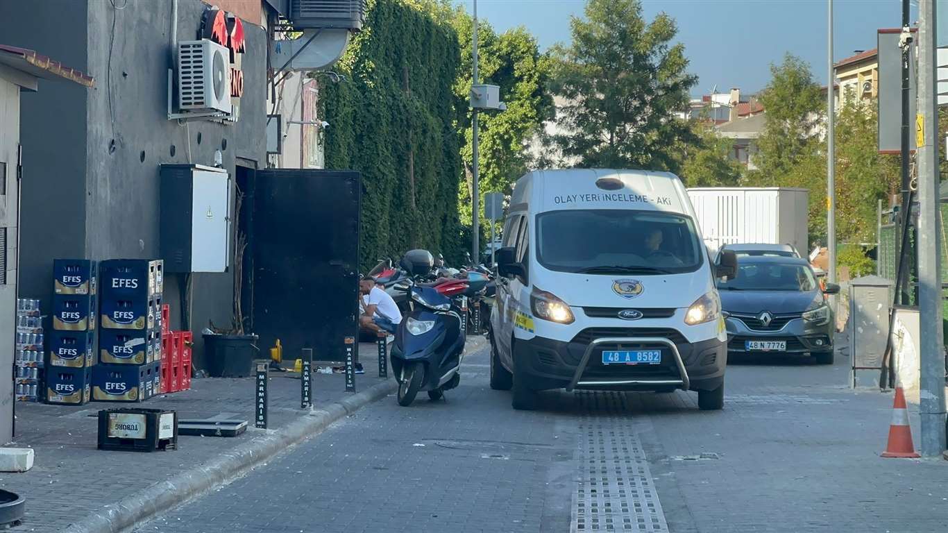 Marmaris'te barda silahlı kavga: 2 yaralı haberi