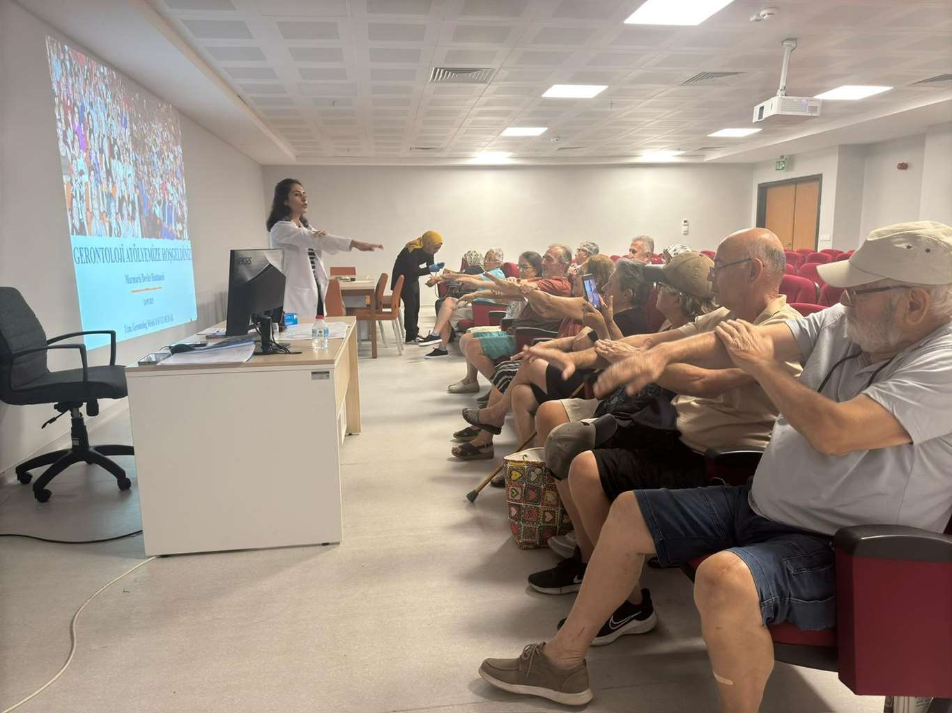 Marmaris Devlet Hastanesi'nden yaşlılara gerontoloji atölyesi haberi