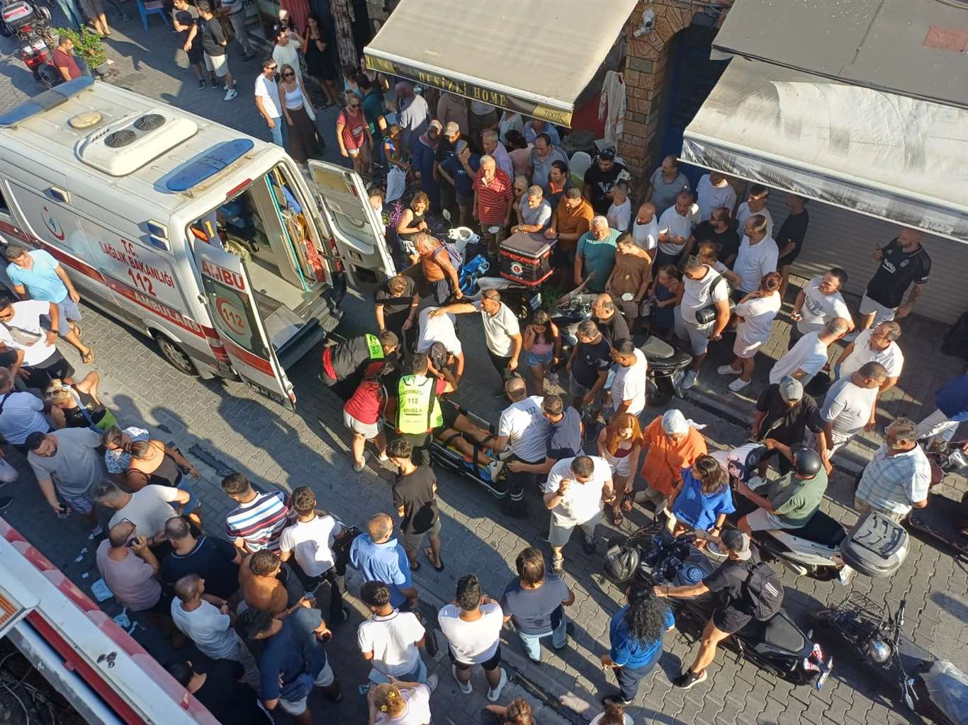 Marmaris'te tornavidalı kavga: 1 yaralı haberi