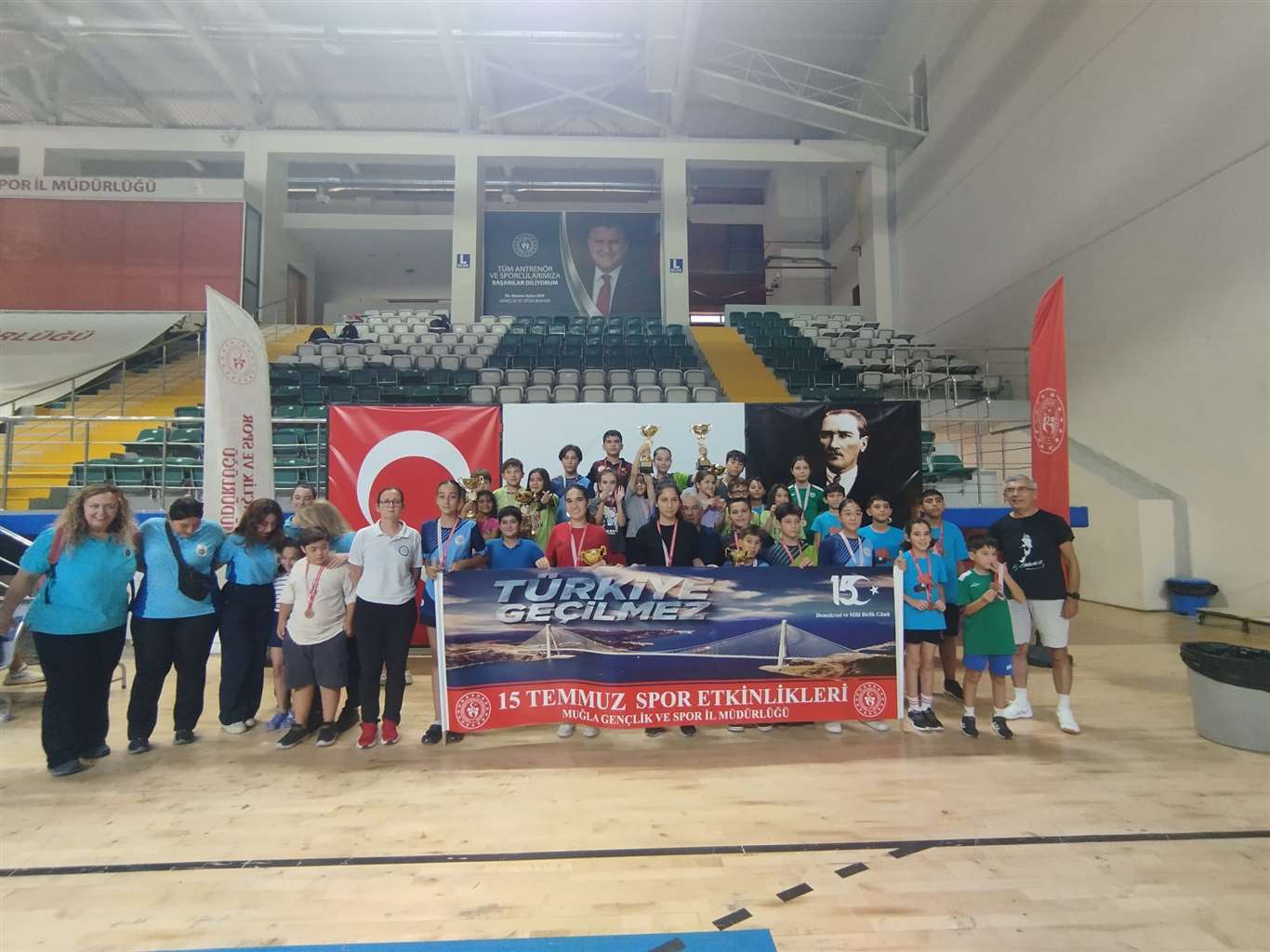 Muğla Büyükşehirli sporcular masa tenisi turnuvasına damga vurdu haberi