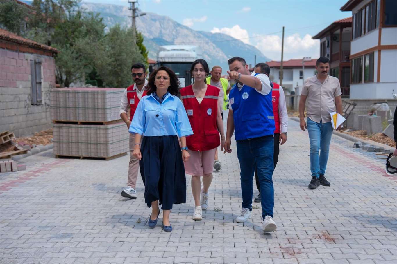 Menteşe'de altyapı ve üstyapı çalışmaları sürüyor haberi