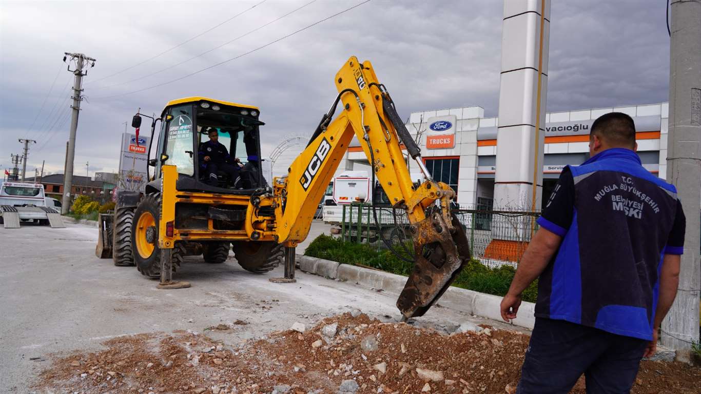    Menteşe Bayır'da 1000 metrelik içme suyu hattı yenilendi haberi