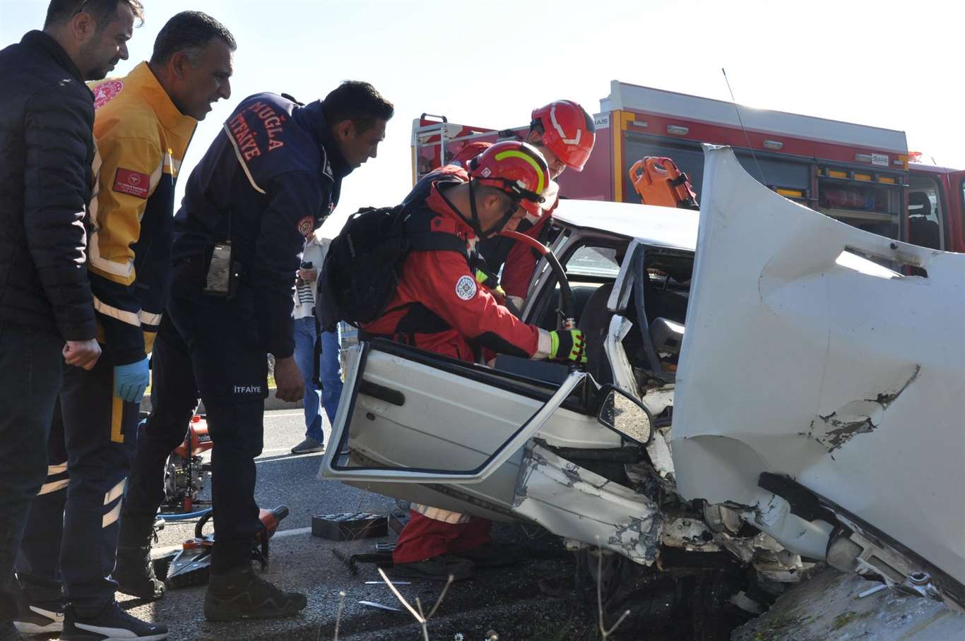 Menteşe'de kaza: 2 kişi yaralandı haberi
