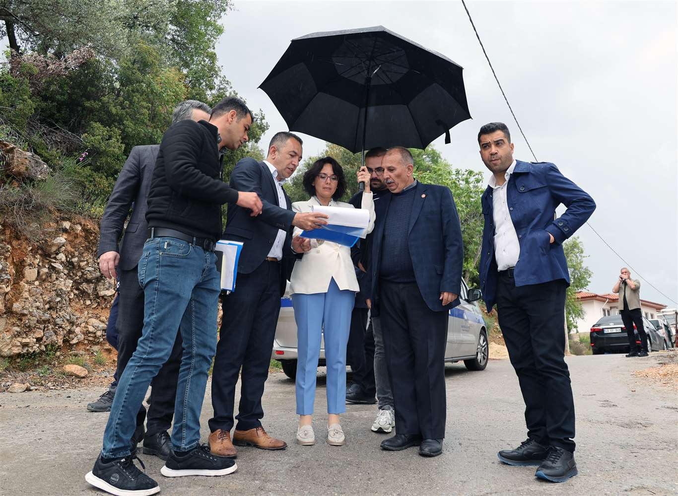 Menteşe Belediyesi'nden yol ve kaldırım atağı haberi
