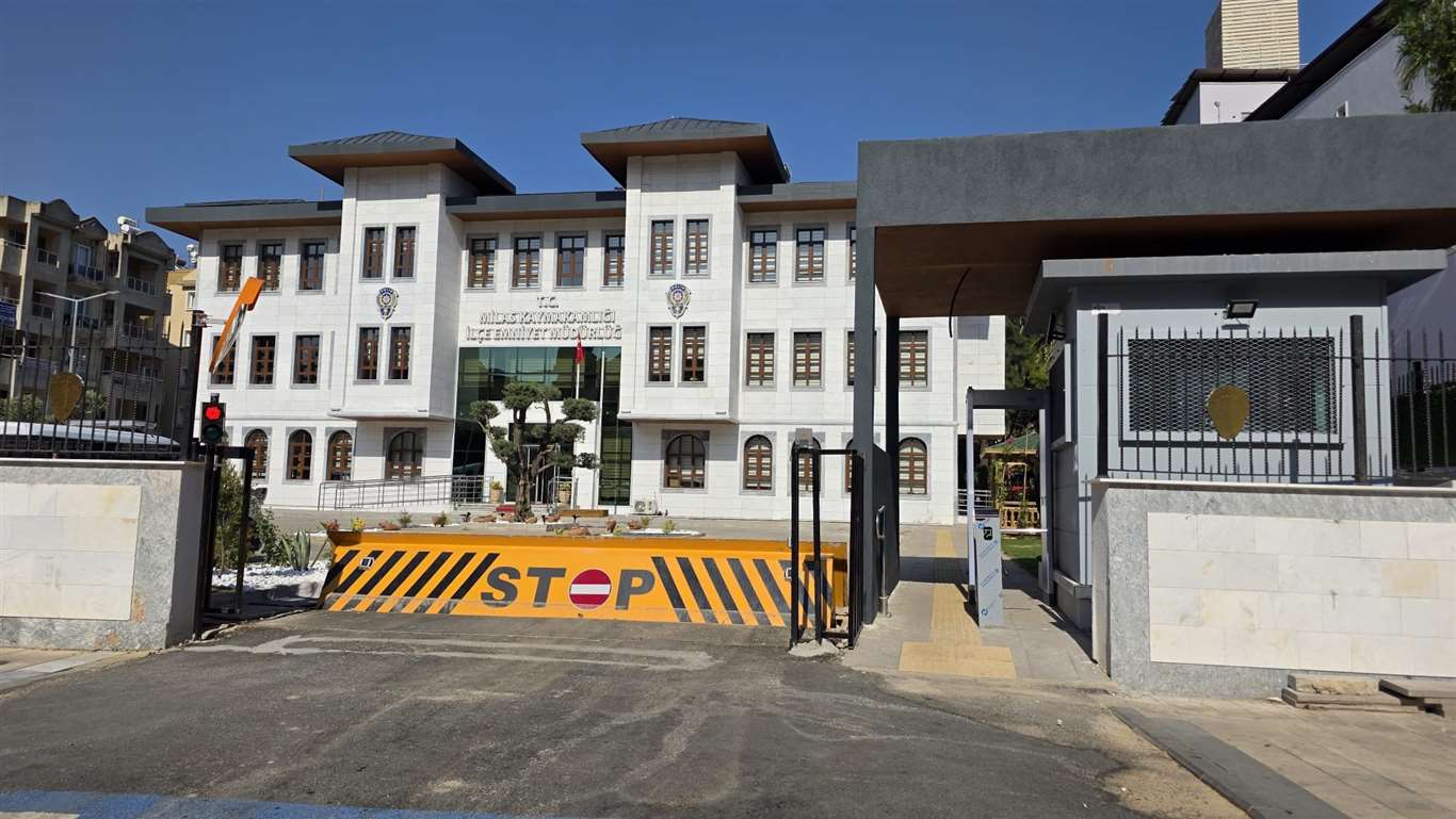 Milas Emniyet Müdürlüğü yeni binasına taşındı haberi