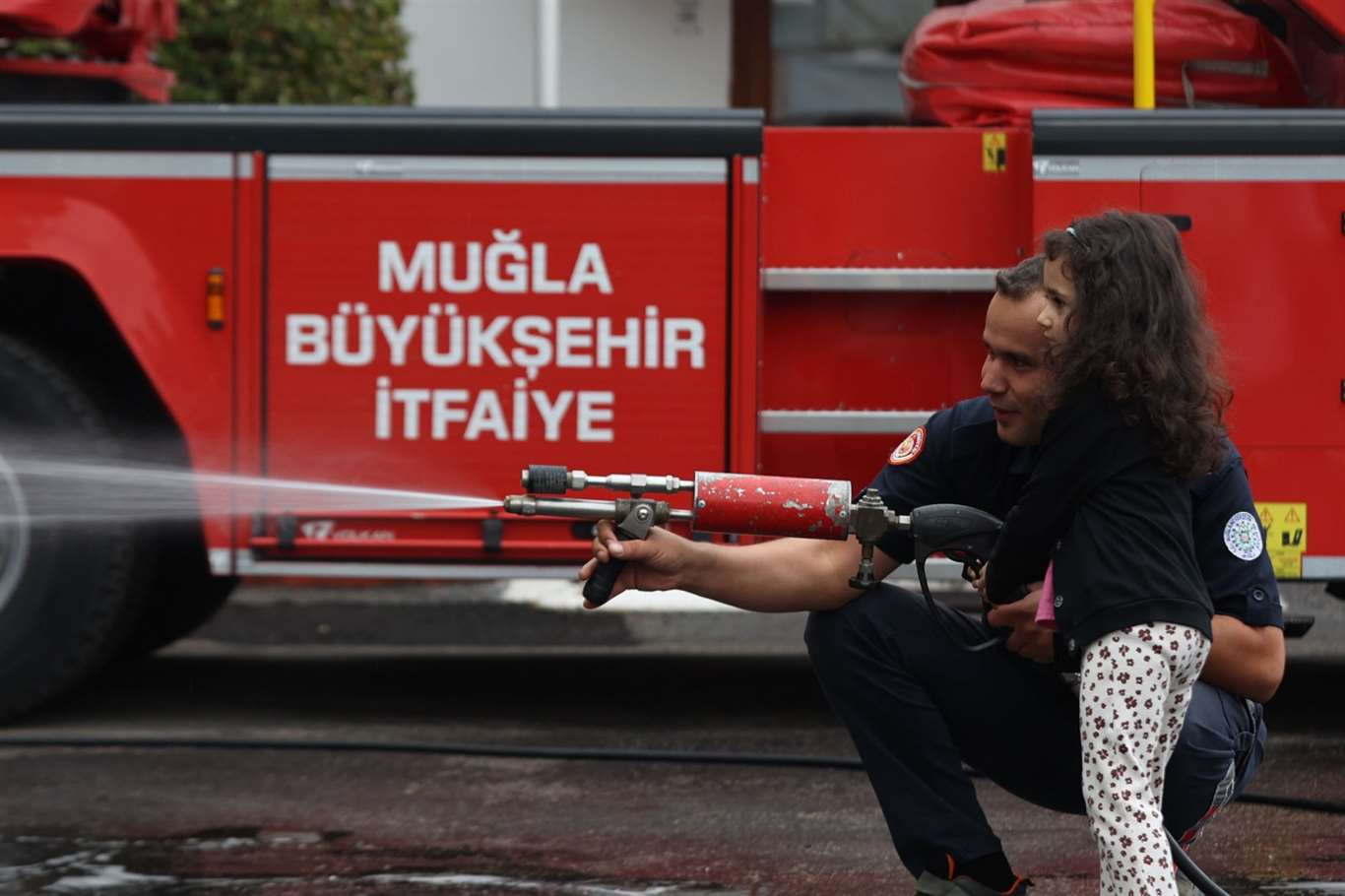 Muğla'da minikler itfaiyeyi öğrendi haberi