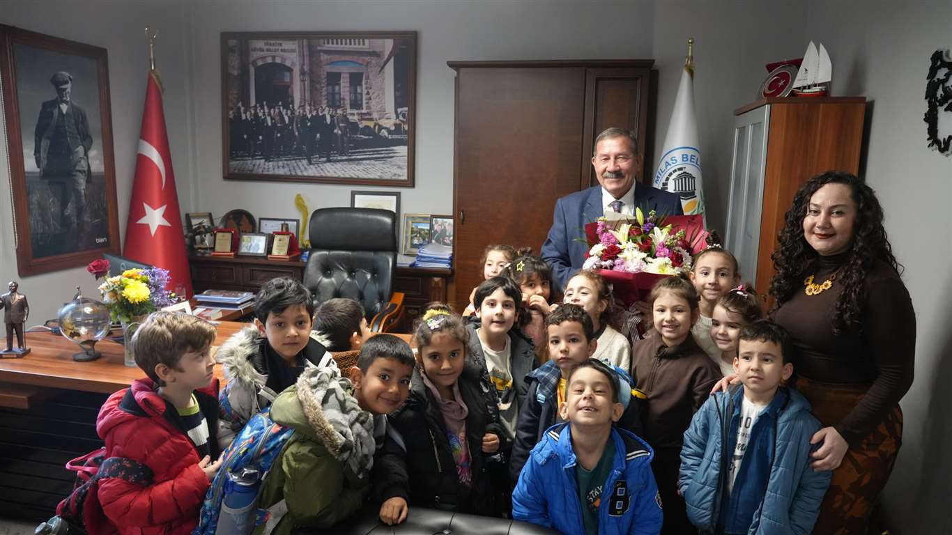 Minik öğrenciler sordu, Başkan Topuz yanıtladı haberi