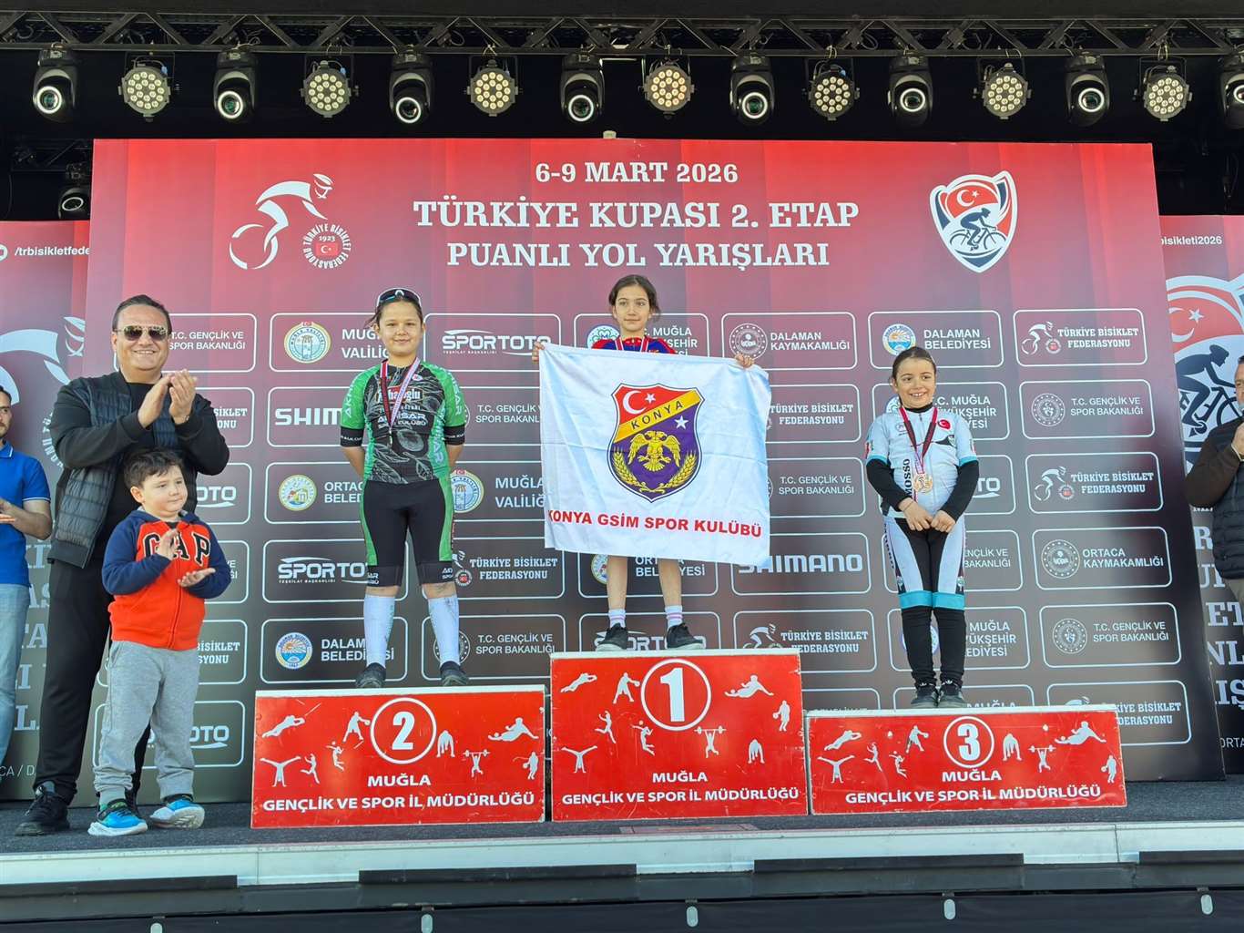 Akhisarlı minik pedallar Muğla'da kürsüye damga vurdu haberi