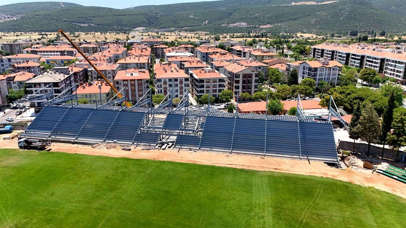 Muğla Atatürk Stadyumu yeniden yükseliyor: Yeni tribünler Eylül'e hazır olacak haberi