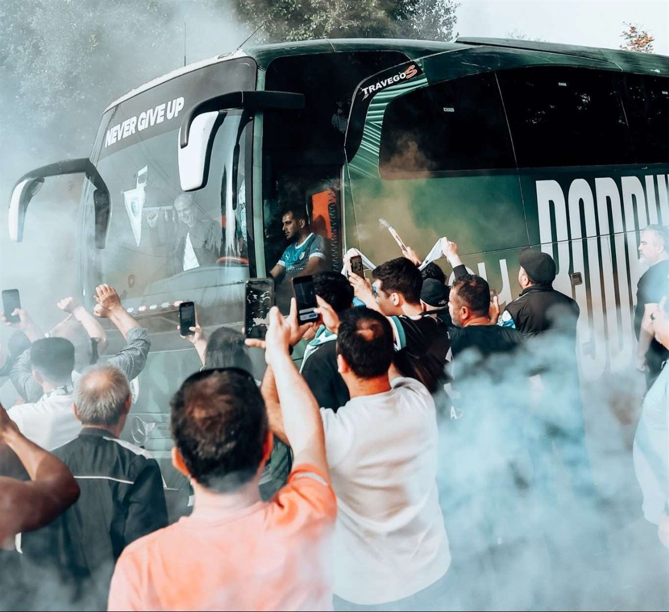 Şampiyon Muğlaspor'a şehirde görkemli karşılama haberi