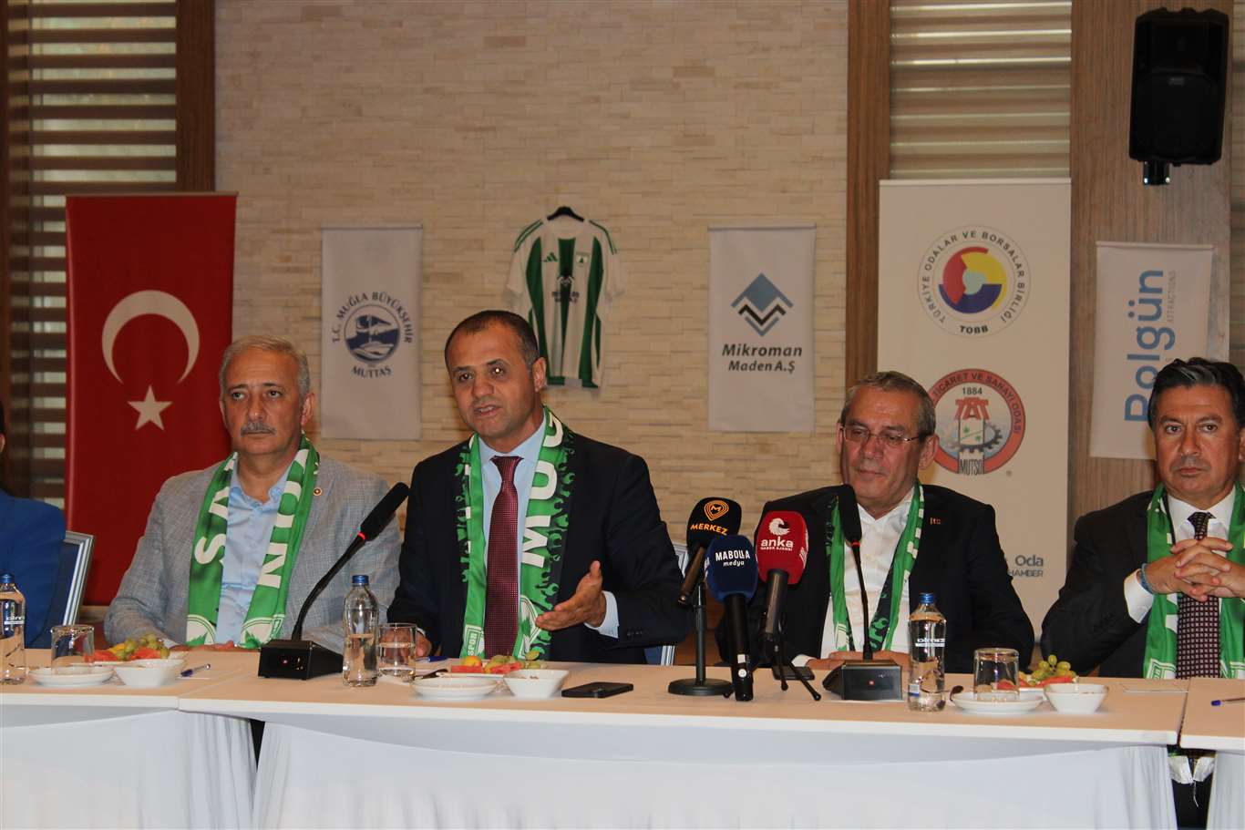 Muğla'da siyaset üstü buluşma: Muğlaspor'a tam destek haberi