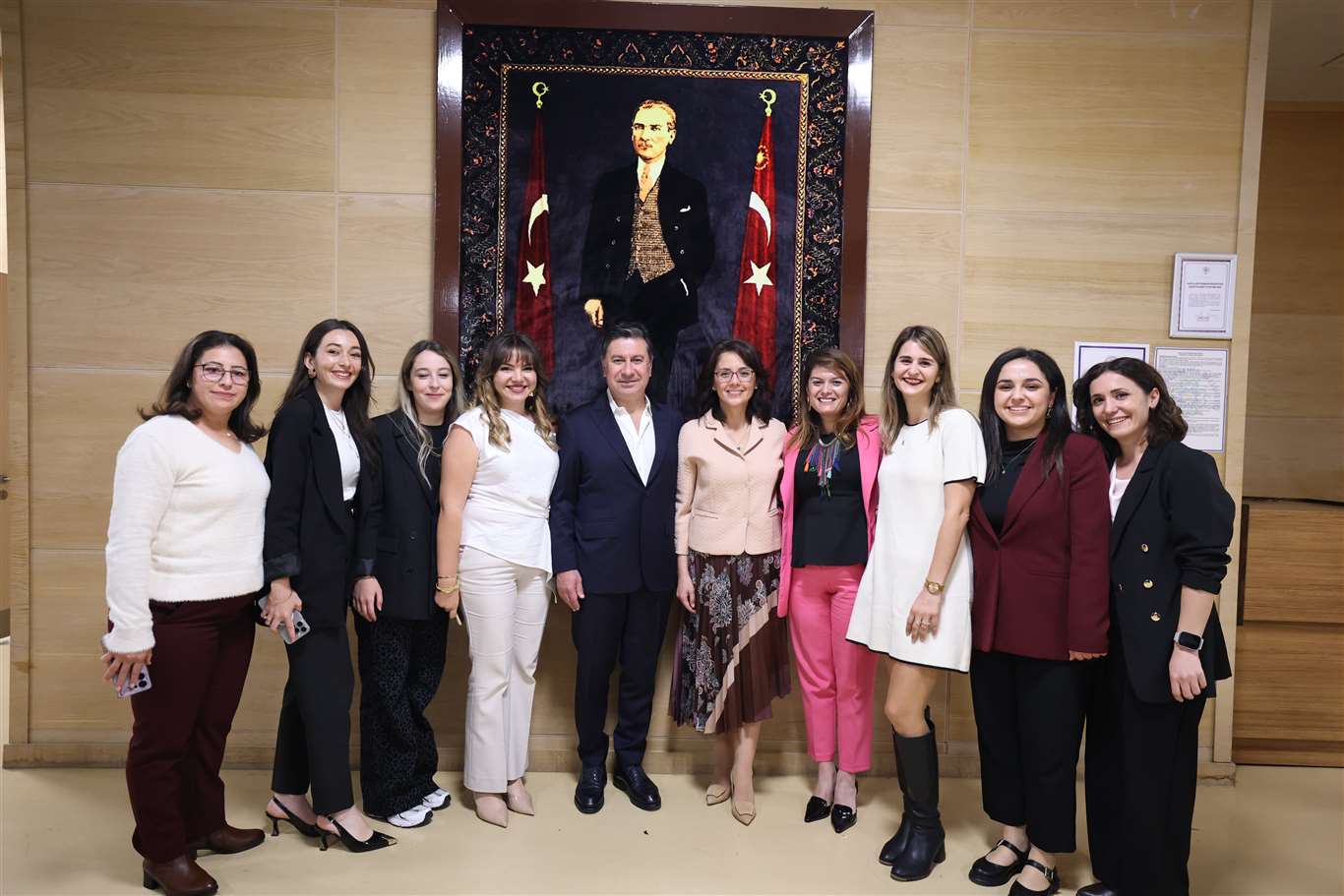 Muğla Büyükşehir Belediyesi'nden Öğretmenler Günü'ne özel kutlama haberi