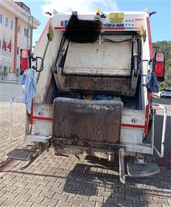 Ölümlü kazaya neden olan çöp kamyonu şoförü tutuklandı haberi