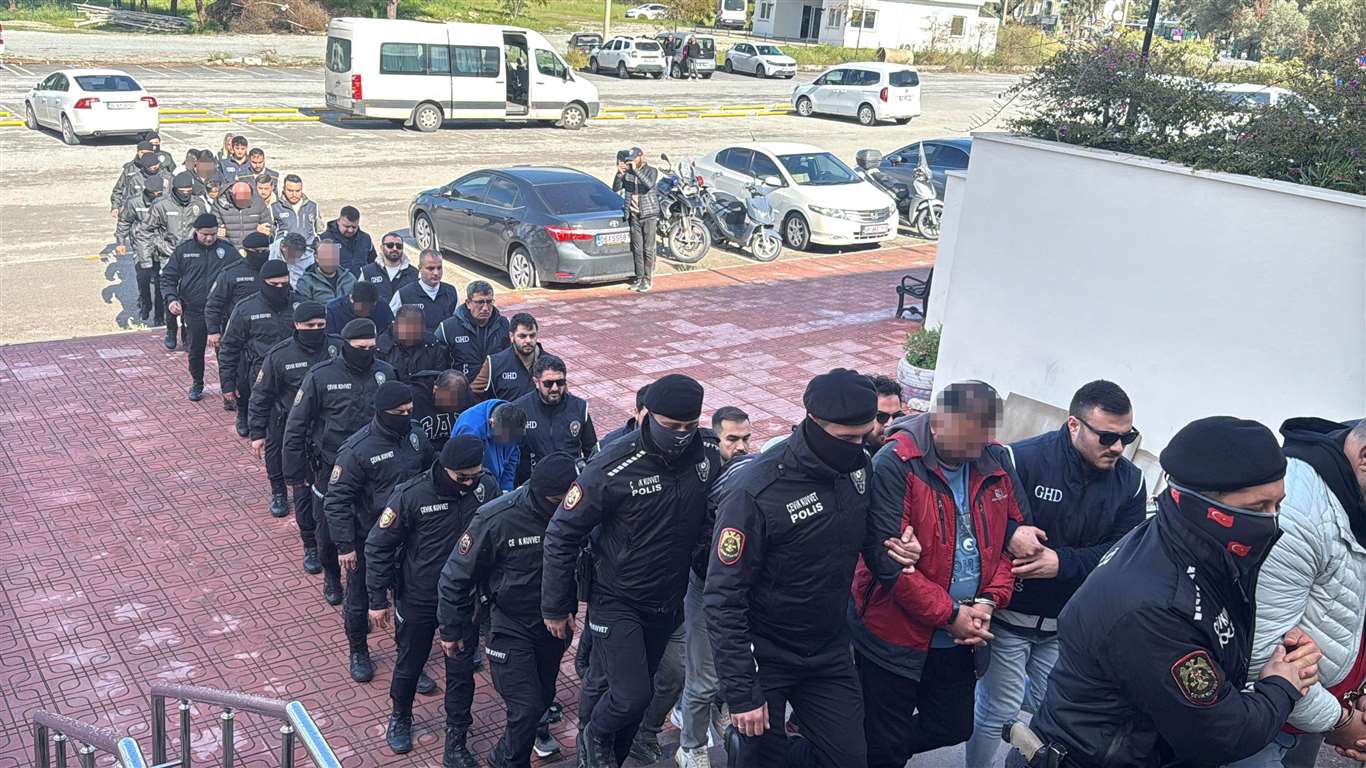 19 kişinin öldüğü faciada 16 kişi adliyeye sevk edildi haberi