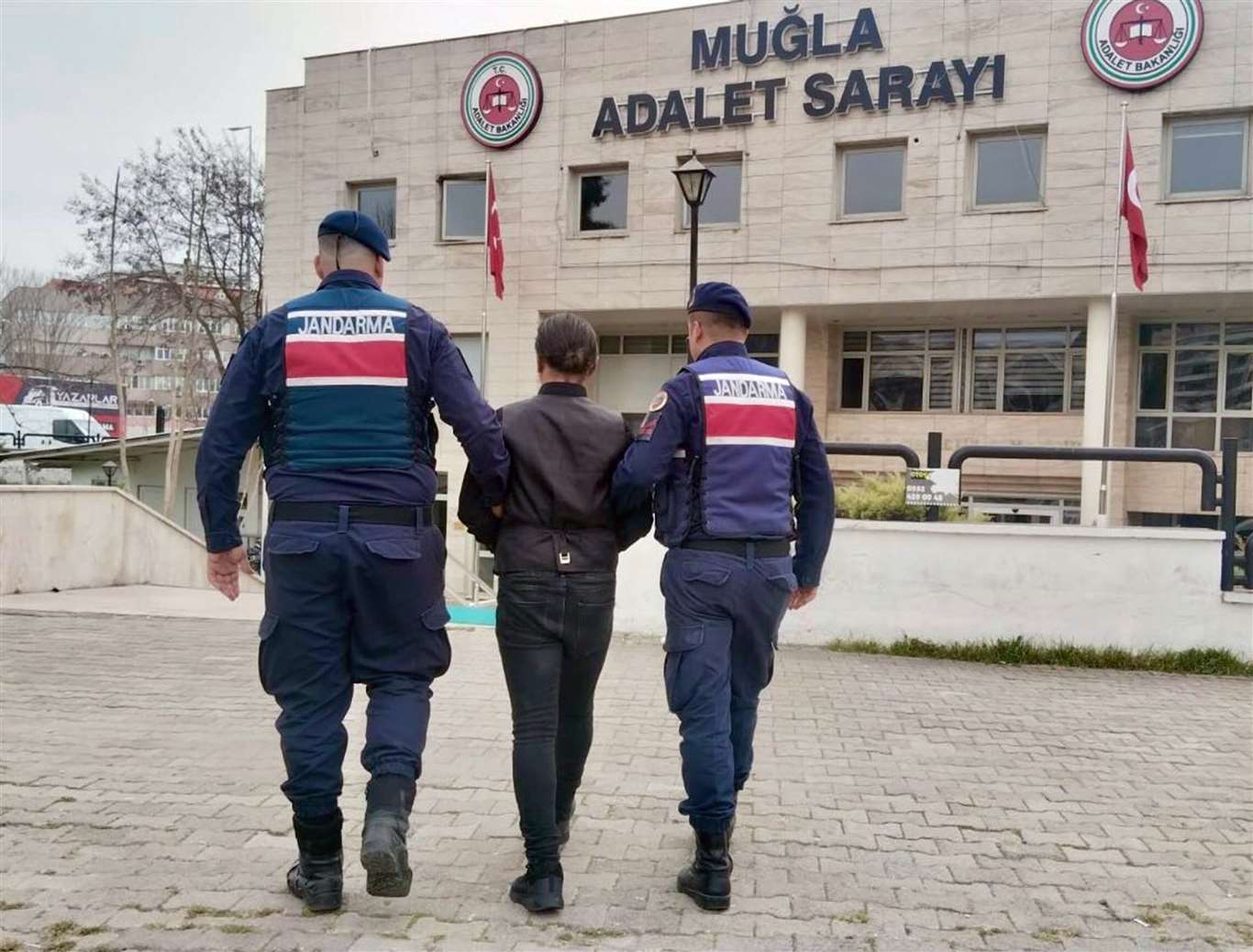 14 ayrı suçtan kesinleşmiş hapis cezası bulunan şahıs yakalandı haberi
