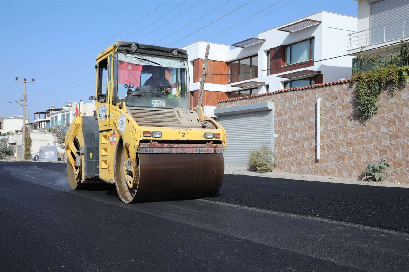 Bodrum'da 14 bin metre sıcak asfalt çalışması yapıldı haberi