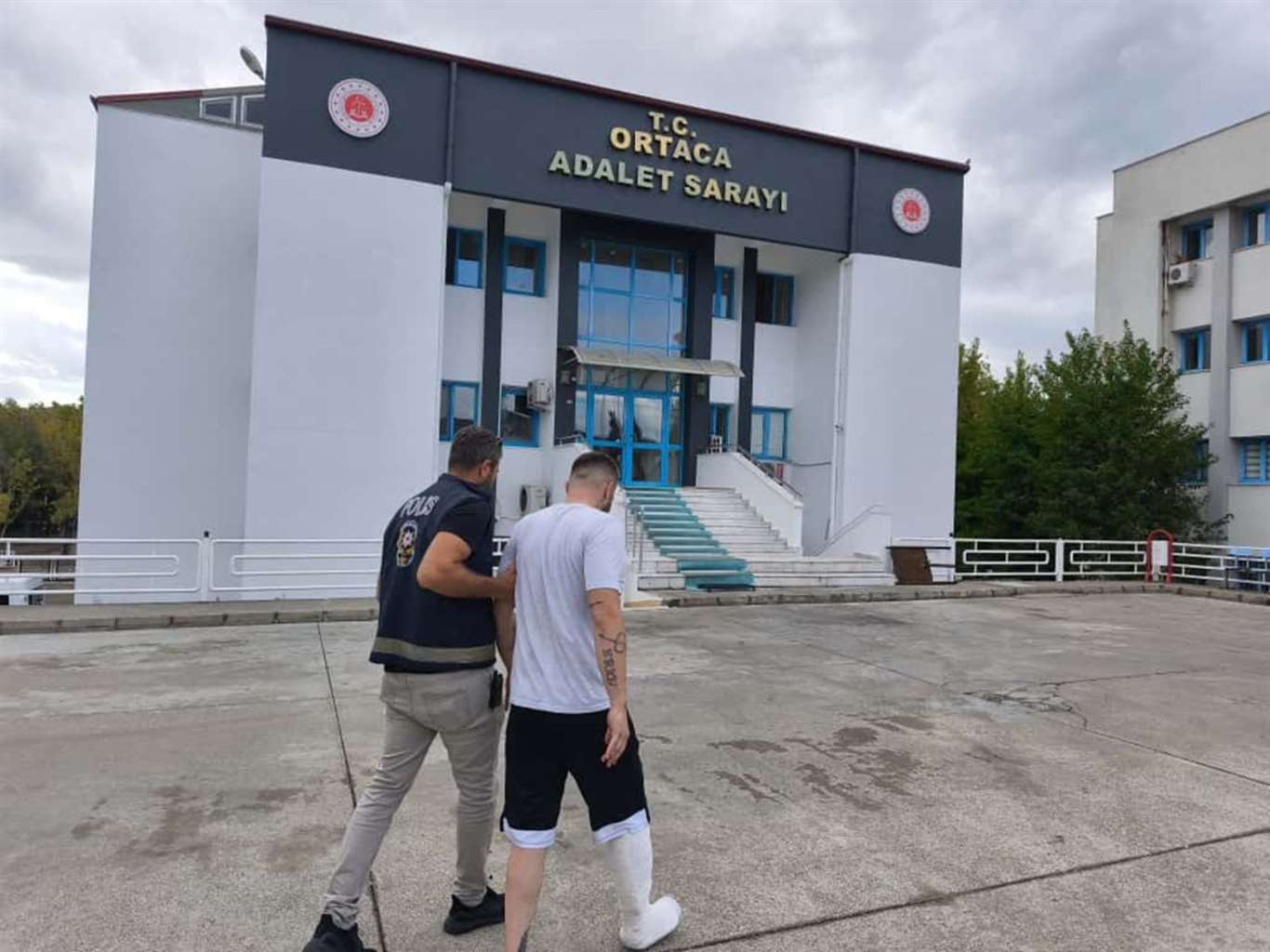 Uyuşturucu operasyonlarında 12 şüpheli tutuklandı haberi
