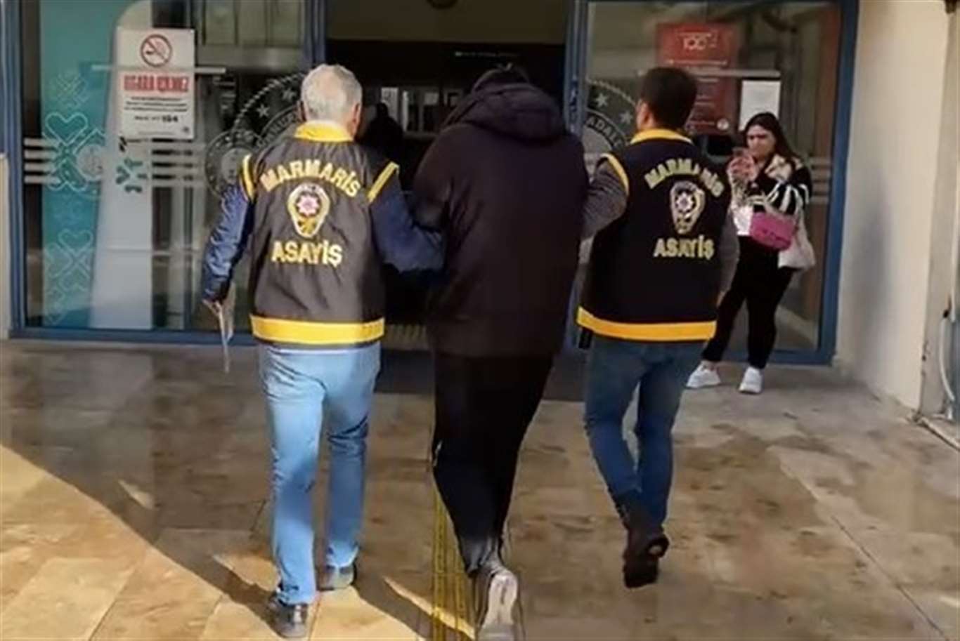    10 yıl hapis cezası ile aranıyordu, Marmaris'te yakalandı haberi