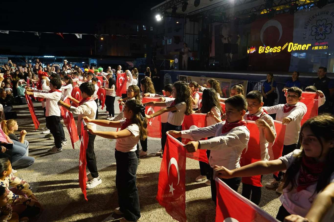 Ortaca Dans Festivali renkli görüntülere sahne oldu haberi
