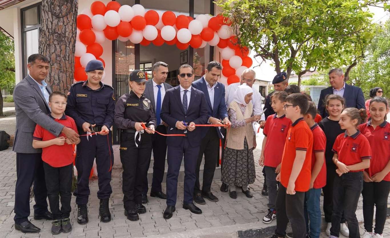 Ortaca'da Şehit Asteğmen Tayyar Milat kütüphanesi açıldı haberi