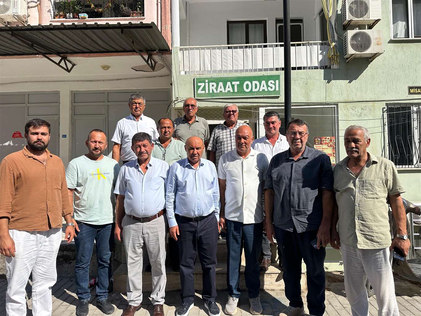 Milletvekili Otgöz: 