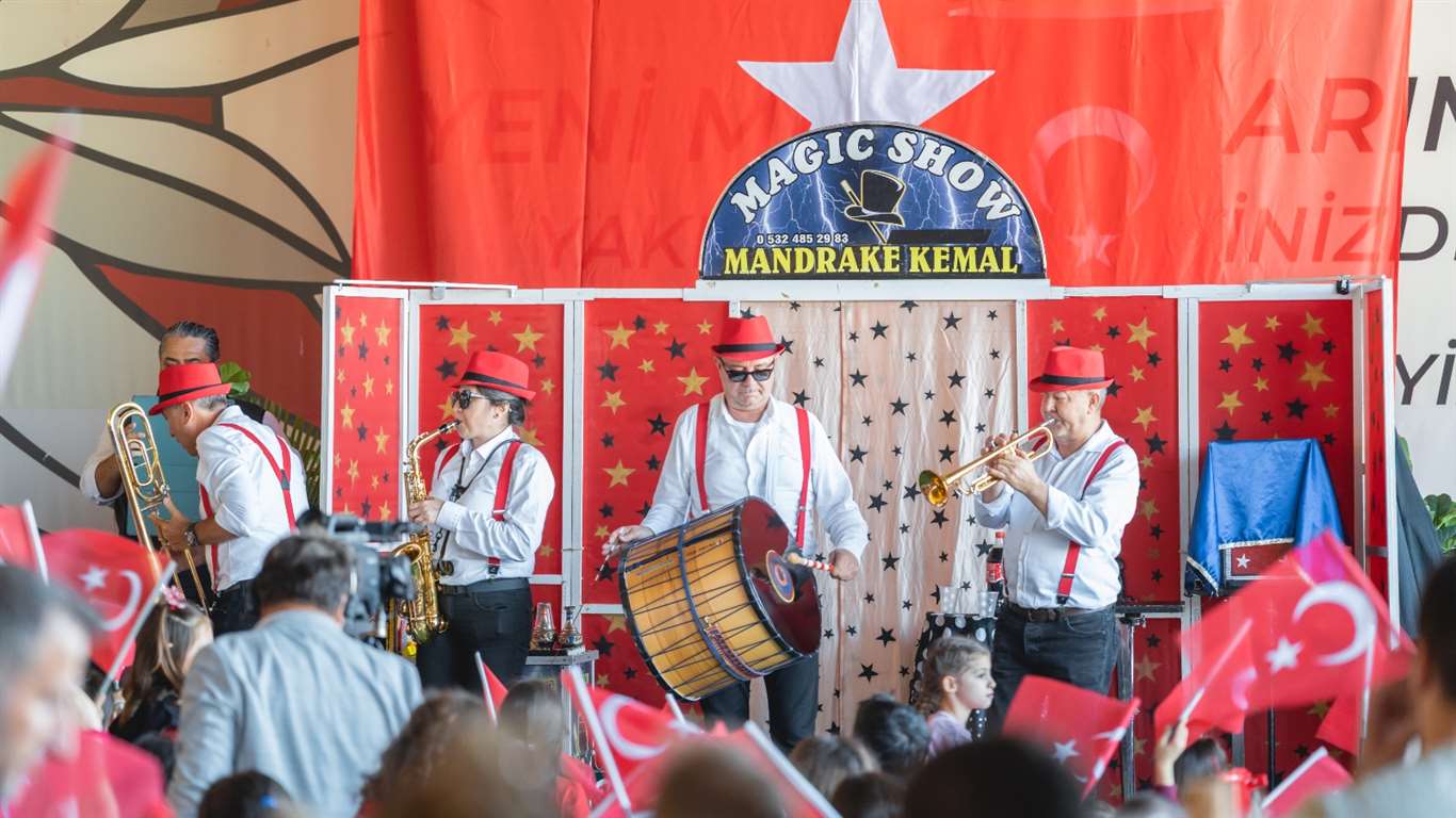 Muğla'da Cumhuriyet coşkusu Rüya 48 Outlet AVM'de yaşandı haberi