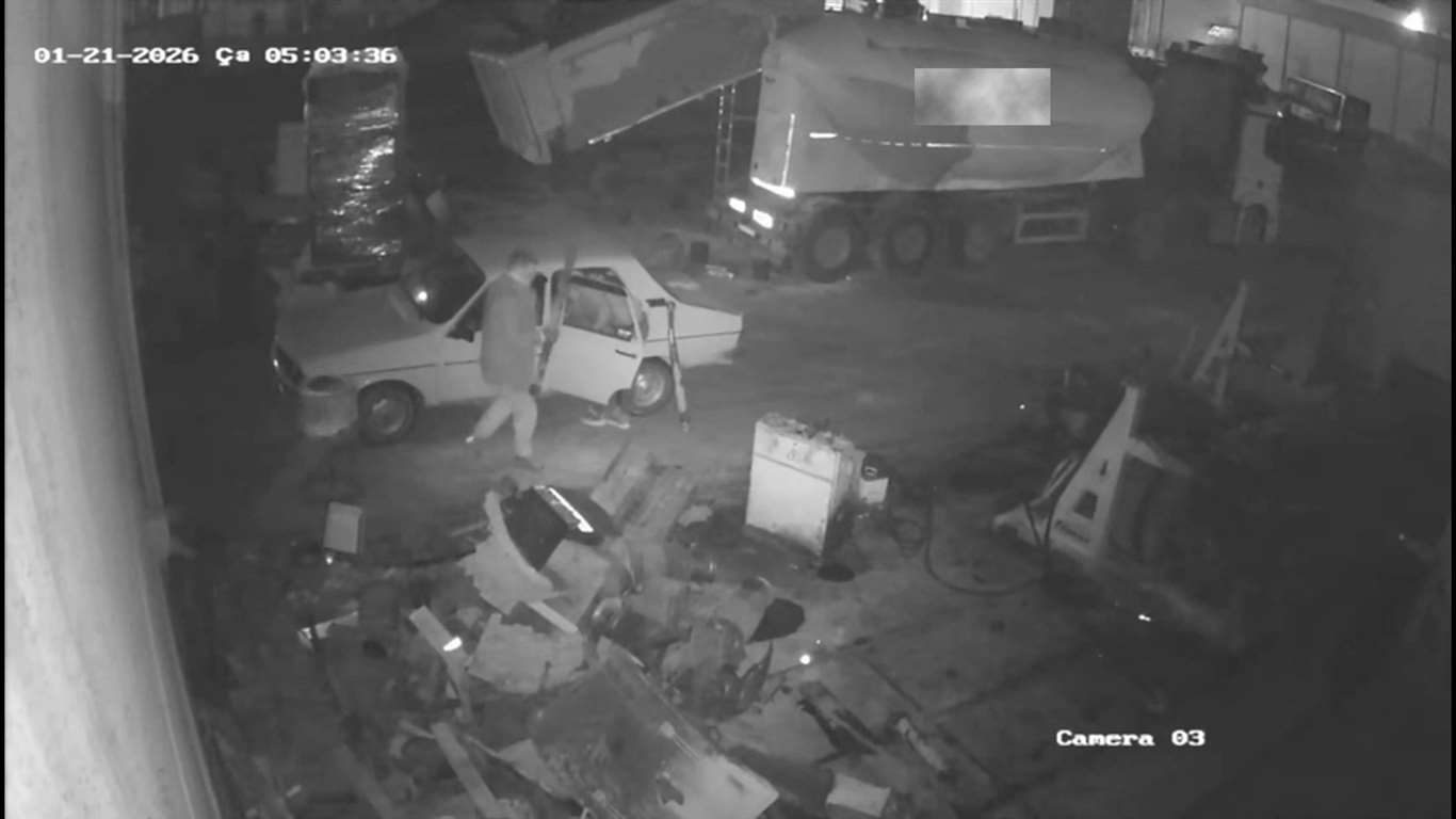 Menteşe'de sanayiden hurda çalan hırsızlık şüphelileri Balıkesir'de yakalandı haberi