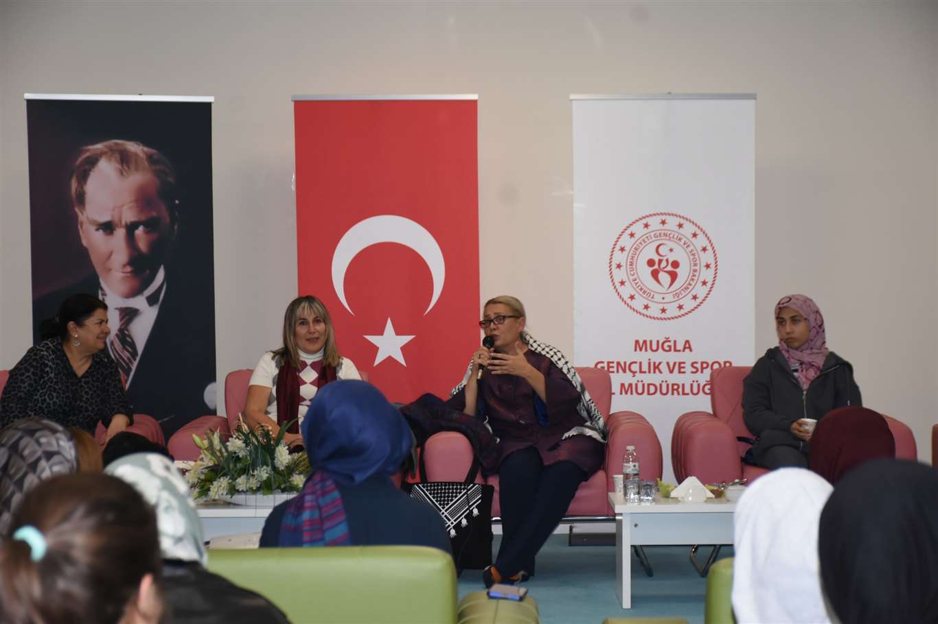 Şems-i Ana Kız Öğrenci Yurdu'nda Filistin programı haberi