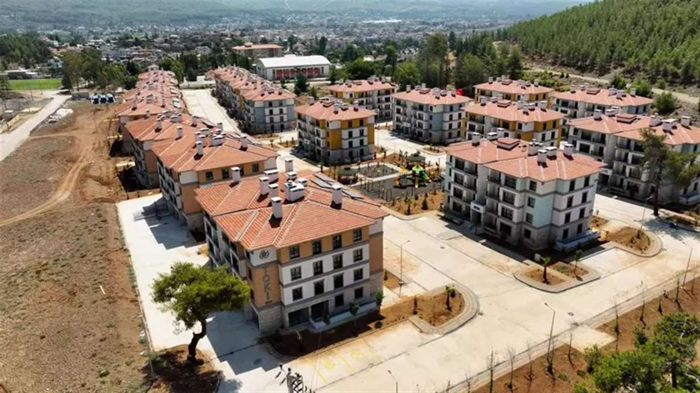  Seydikemer'de TOKİ konutları teslim edildi haberi
