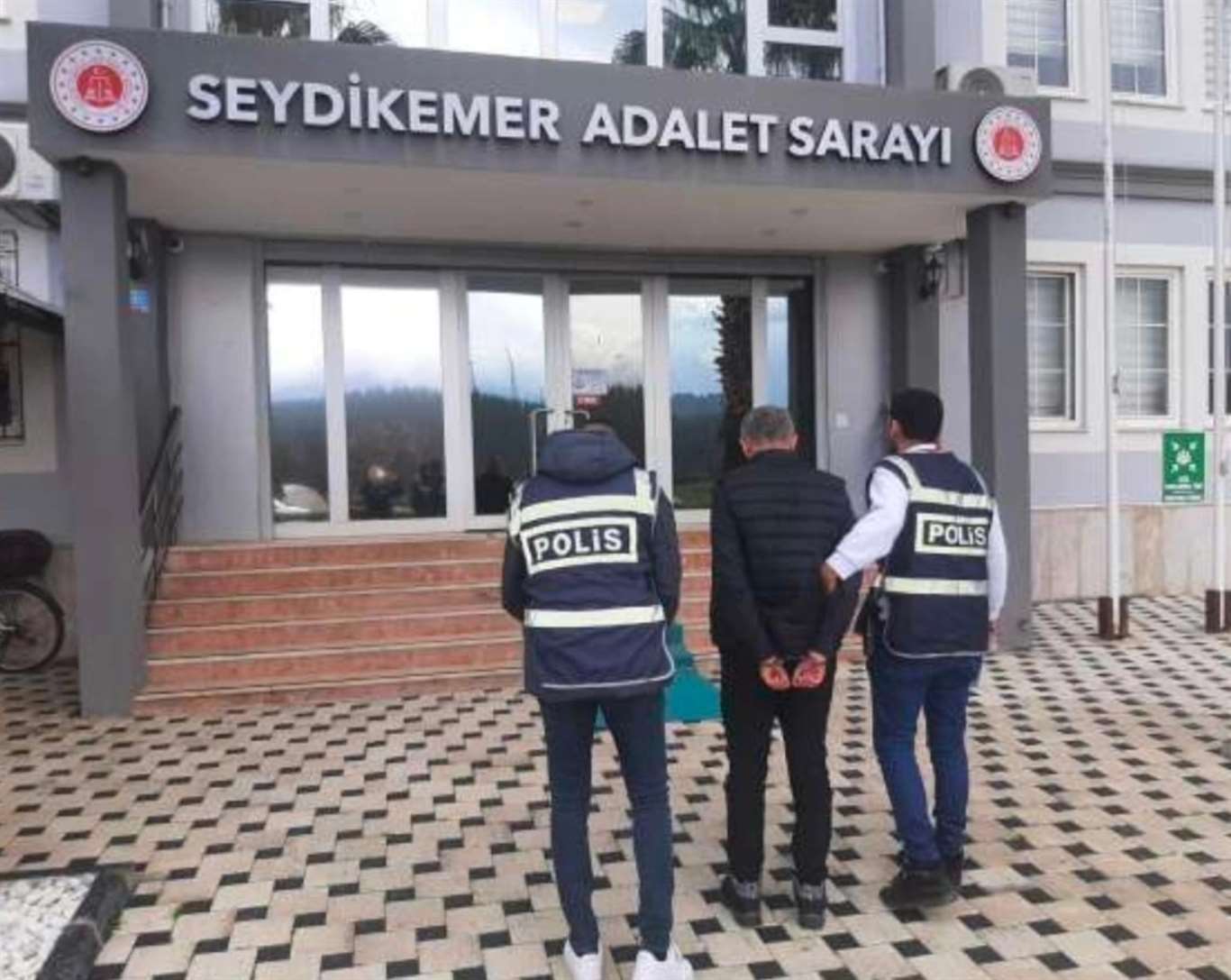 Seydikemer'de üvey baba tutuklandı haberi