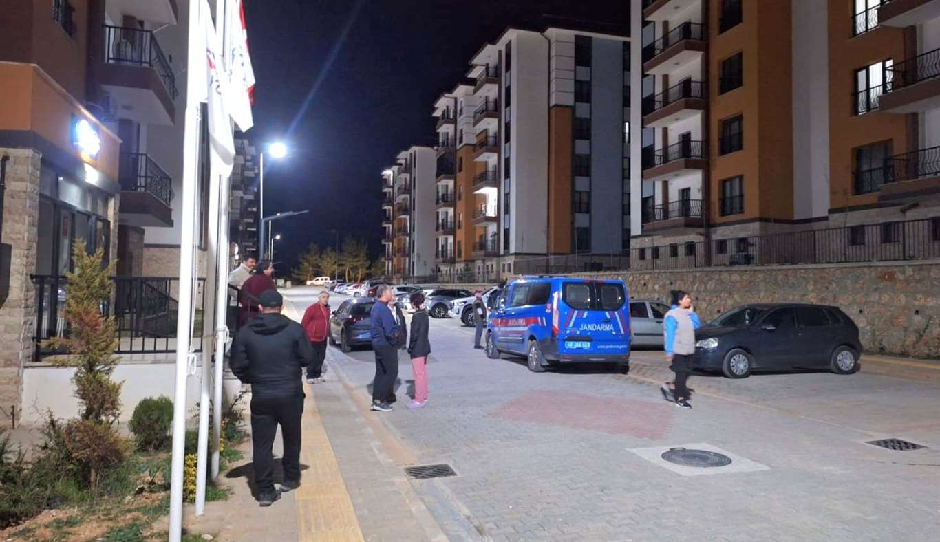    Akçaova TOKİ'De su krizi: Vatandaşlar çözüm bekliyor haberi