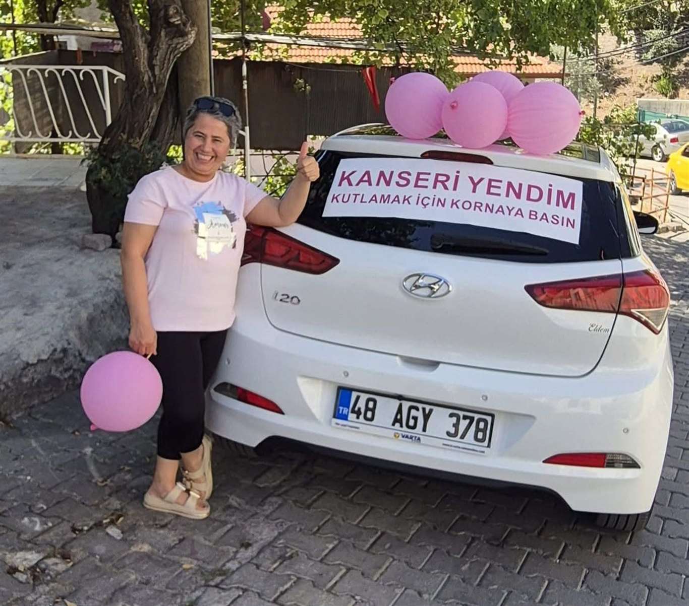  Kanseri yenen Sultan’ın mutluluğuna korna sesleri eşlik etti haberi