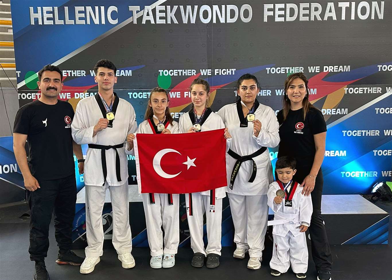 Muğlalı tekvandocular Yunanistan'dan madalyalarla döndü haberi