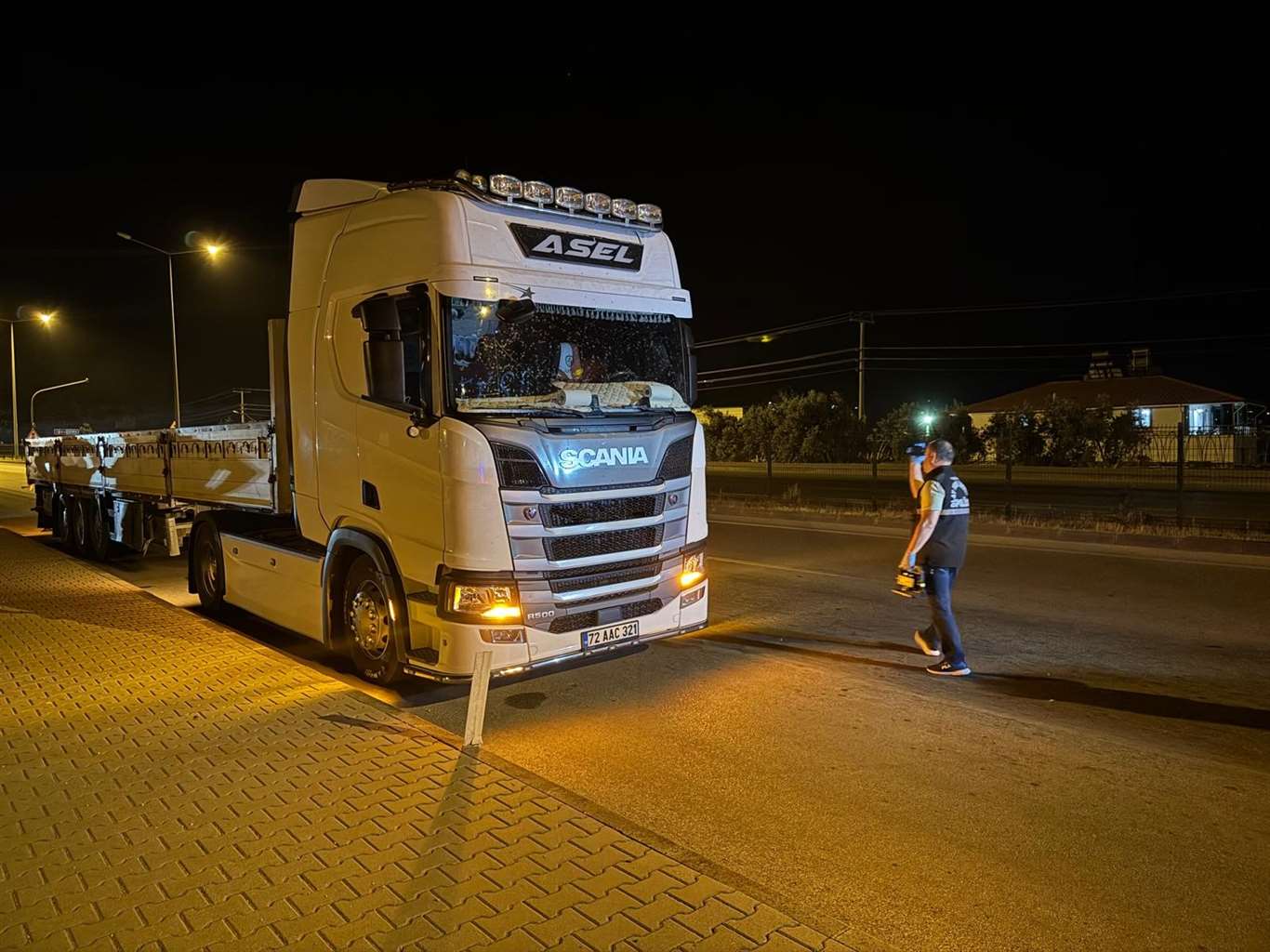  Tırla çarpışan motosiklet sürücüsü hayatını kaybetti haberi