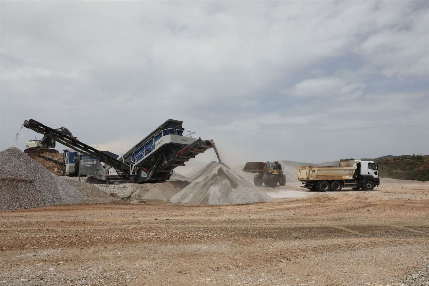 561 bin ton hafriyat ekonomiye kazandırıldı haberi