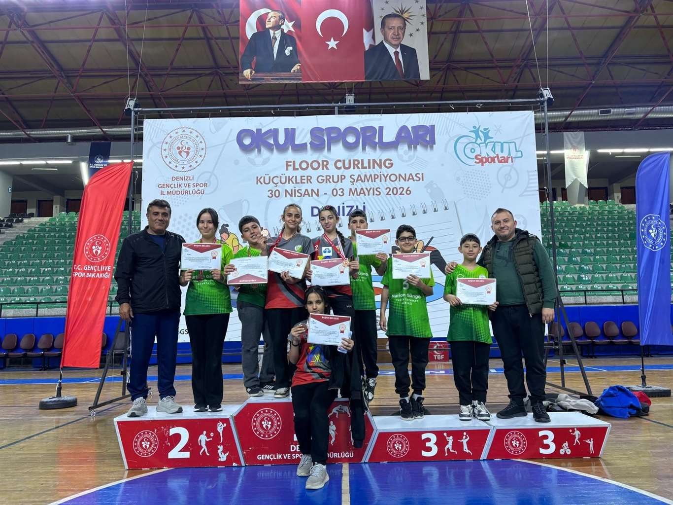       Toparlar Ortaokulu Floor Curling'de Türkiye finallerine yükseldi haberi