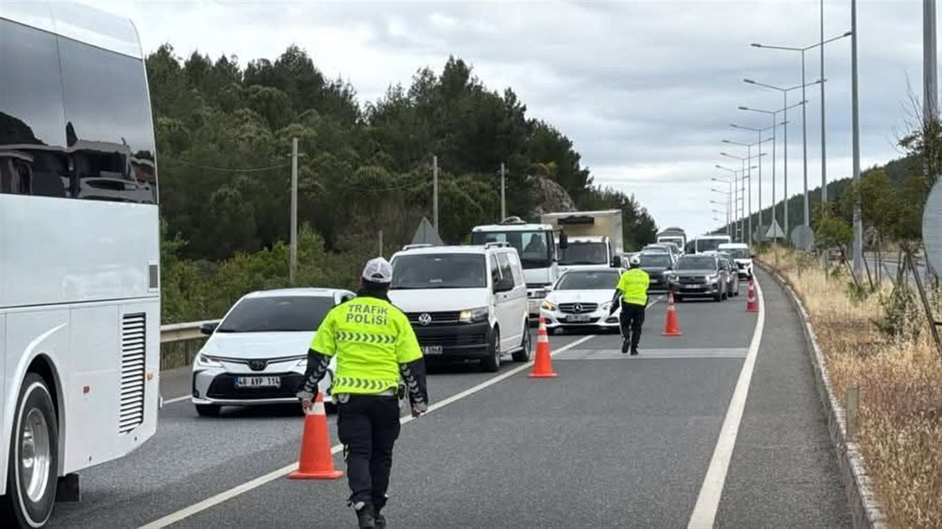 Vali Akbıyık'tan bayram trafiği uyarısı haberi