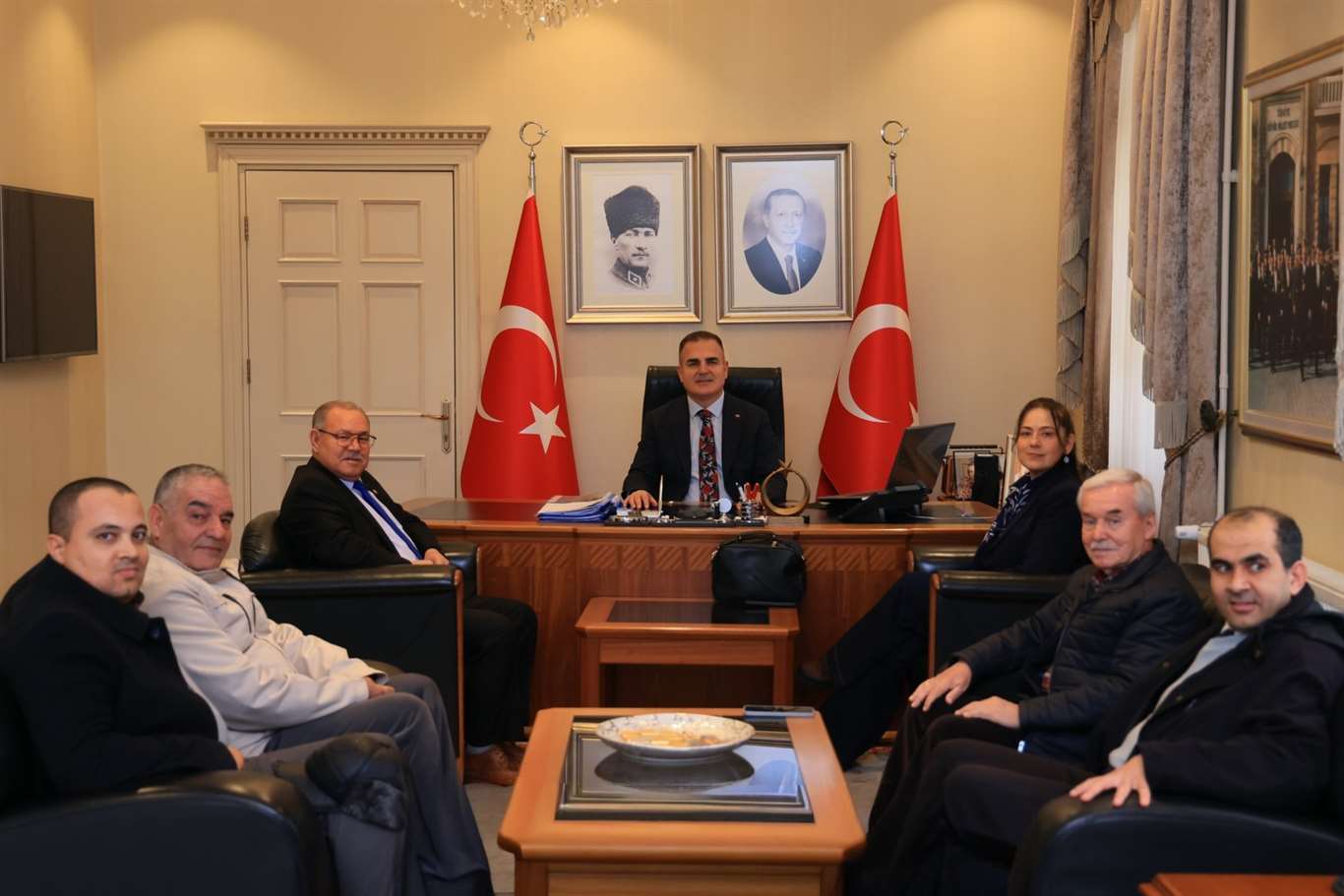 Muğla Valisi Akbıyık, engel tanımayan gençleri kabul etti haberi