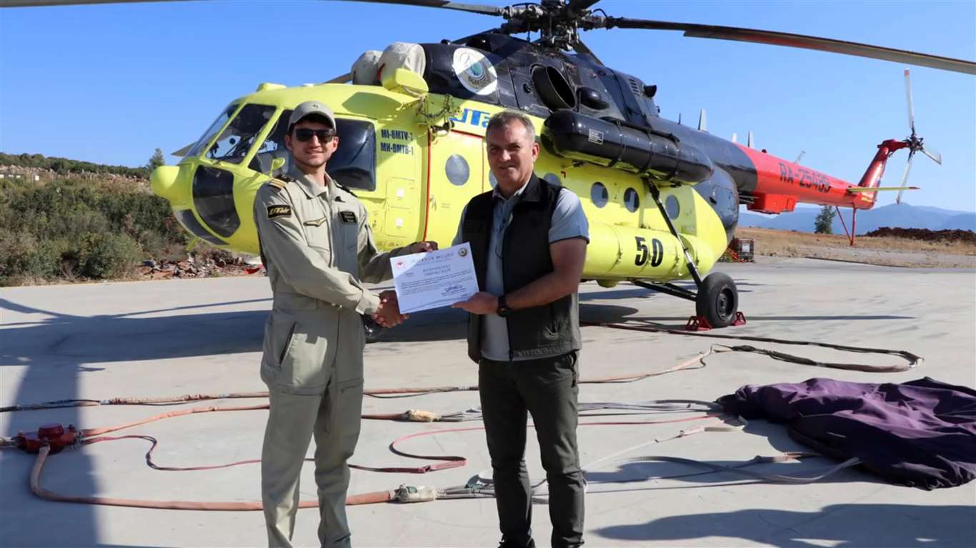 Muğla’da yangınla mücadele eden hava ekiplerine teşekkür belgesi haberi