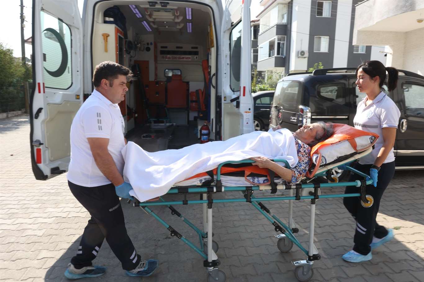       Büyükşehir'den yatağa bağımlı hastalara ücretsiz nakil desteği haberi