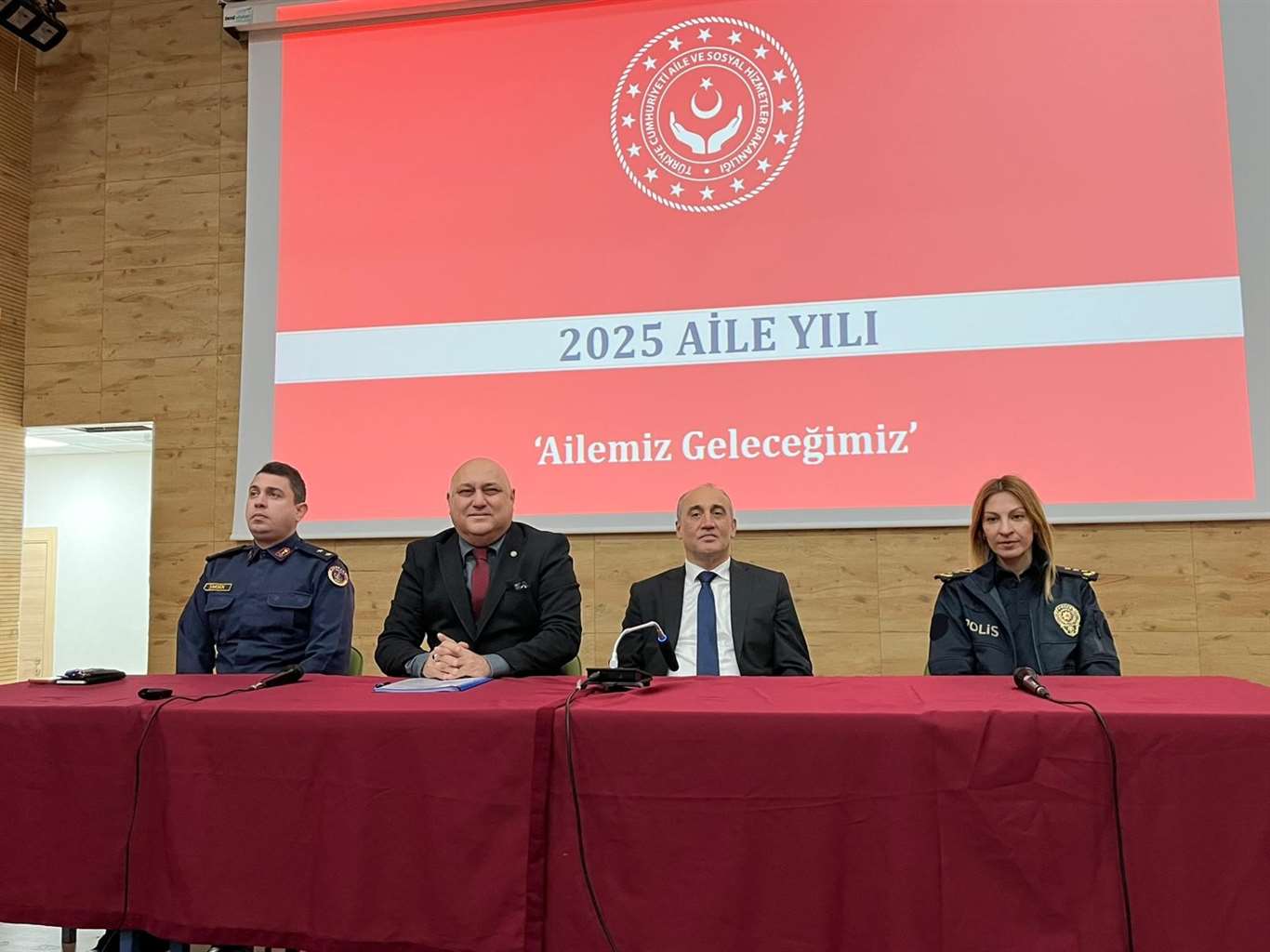 Yatağan'da muhtarlar ve güvenlik toplantısı gerçekleştirildi haberi