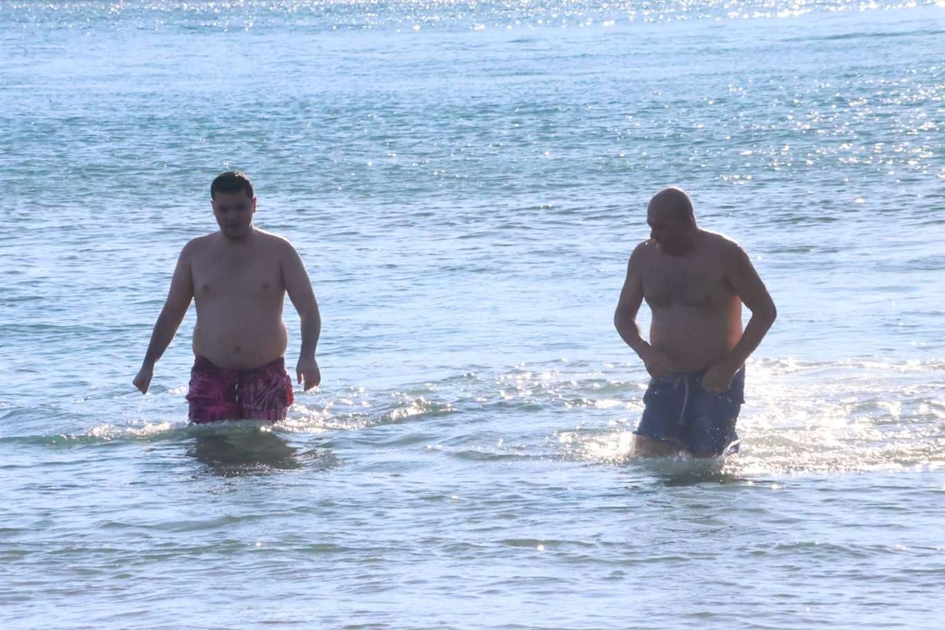    Yeni yılın ilk gününde deniz keyfi: Soğuk hava engel olmadı haberi